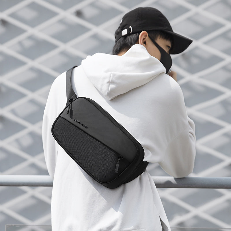 Mini sac à bandoulière multipoches pour hommes